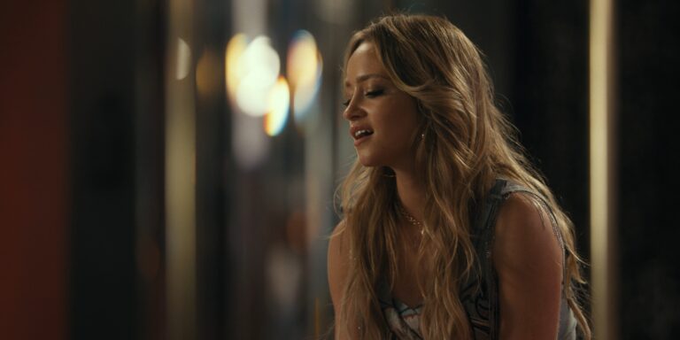 Cheyenne as an exotic dancer at Rick’s Cabaret